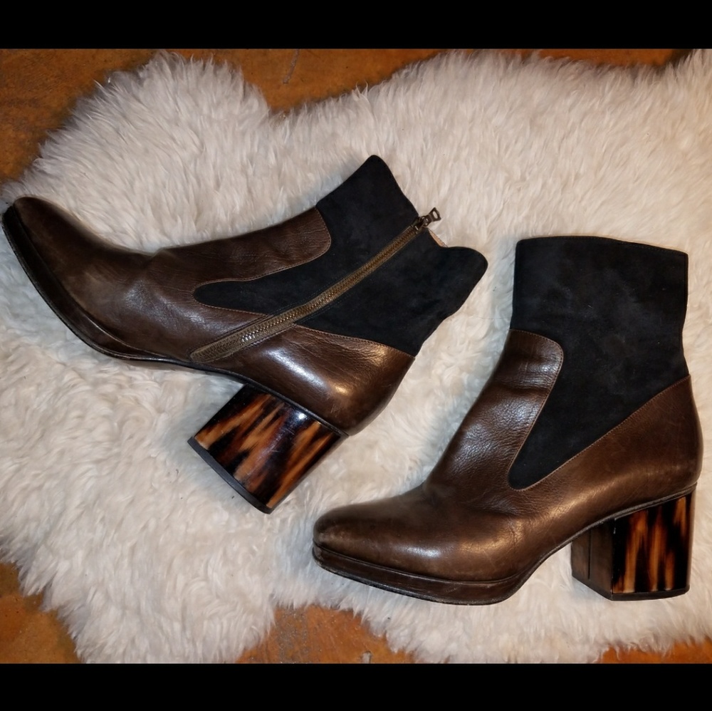 💥SOLD💥 DRIES VAN NOTEN Brown Leather Booties